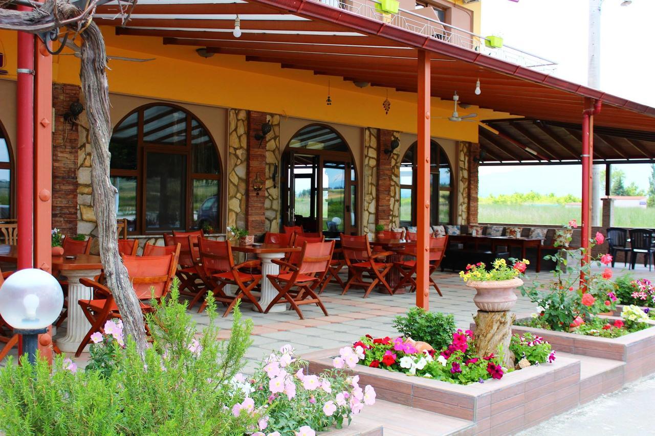 Park Hotel Поликастрон Экстерьер фото